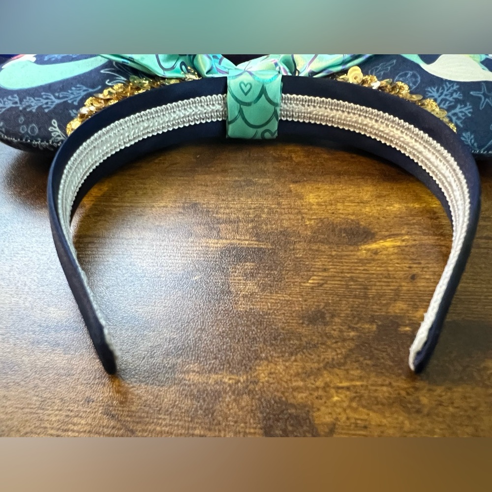 Little Mermaid Mickey Ears Headband Ariel Flounder Bow Disney EUC - Picture 7 of 9
